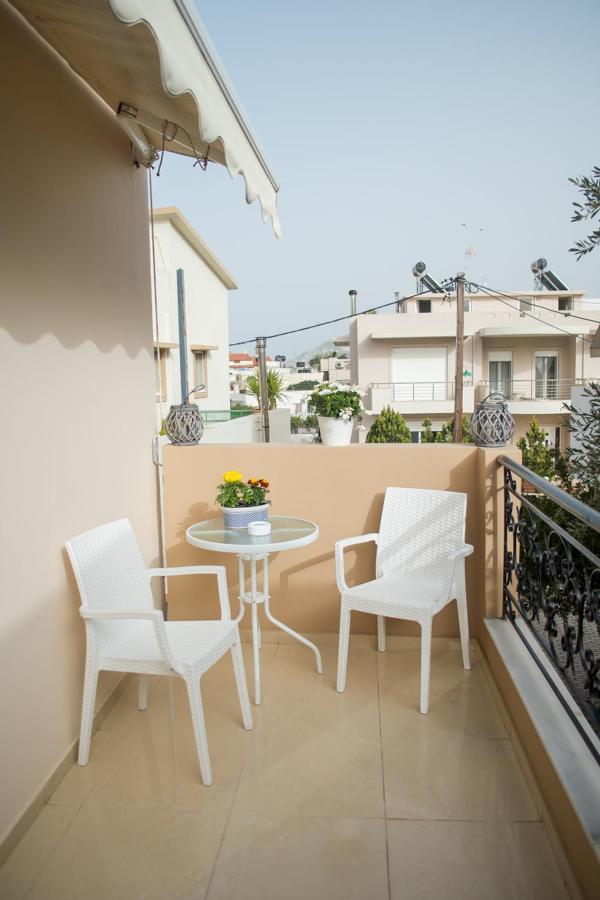 Appartement Sun By The Sea 2 à Agia Pelagia  Extérieur photo
